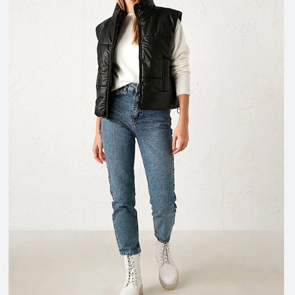 7 for all mankind faux leather puffer vest - Picture 3 of 14